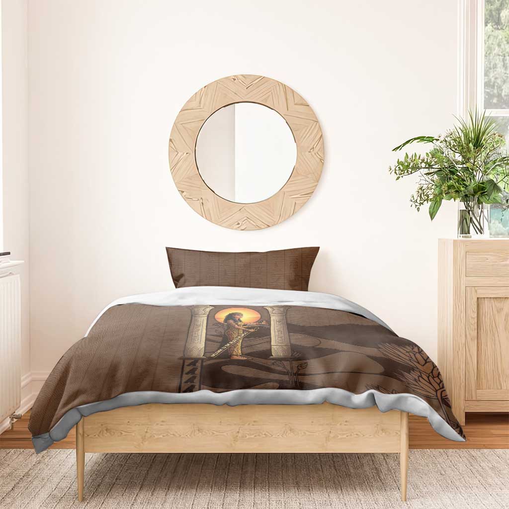 Imenet Sunlit Temple Columns Bedding Set with Ancient Egyptian Offering Scene