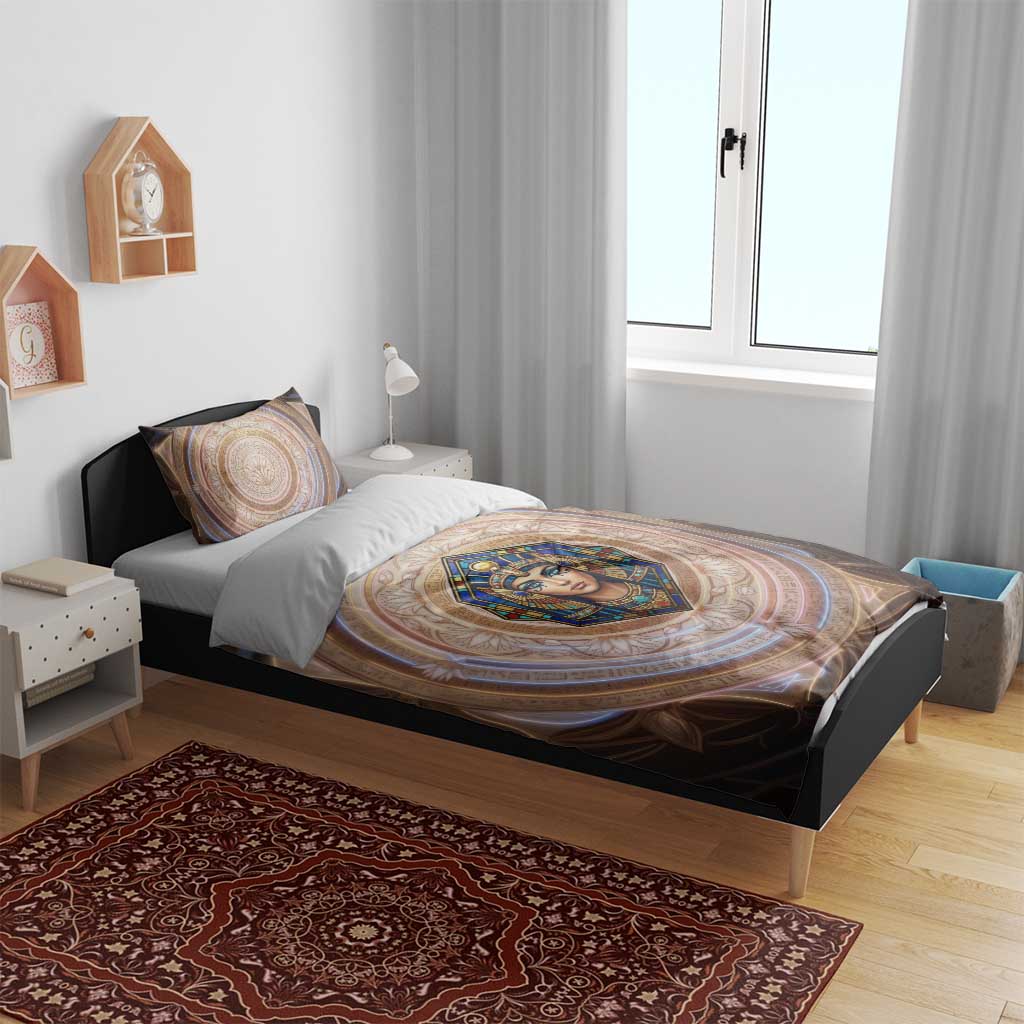Isis Bedding Set with Falcon Symbol and Sacred Geometry in Egyptian