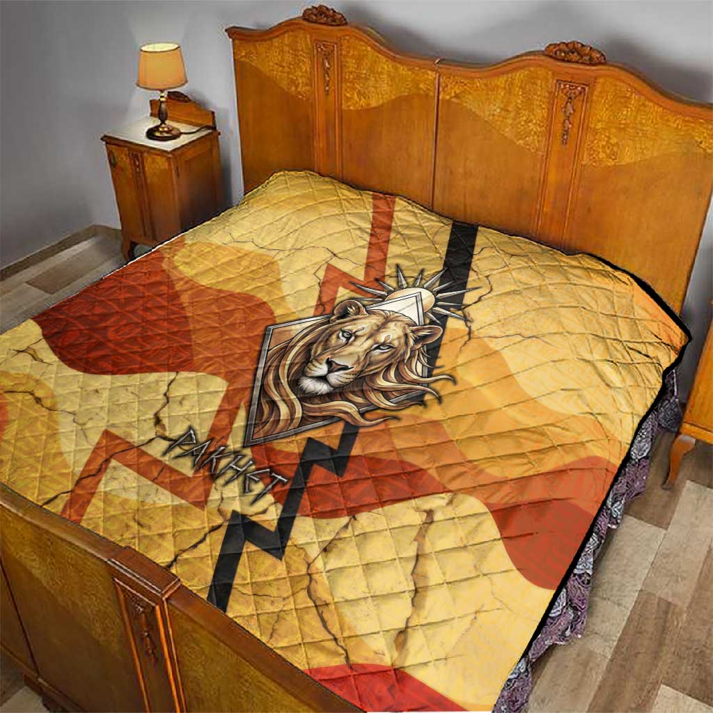 Pakhet Lion Head Quilt with Claw Marks in Fiery Ancient Egyptian Motif