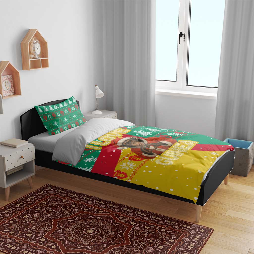 Guinea Christmas Bedding Set Santa Chimpanzee Heart Hands and Snowflake - African Pride