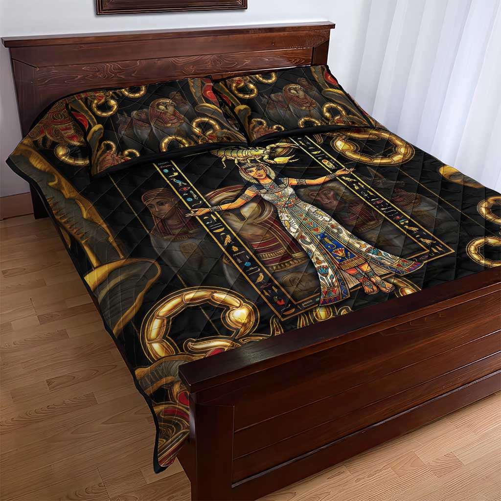 Serket Ancient Egyptian Quilt Bed Set with Canopic Jars and Scorpion Motif in Protection