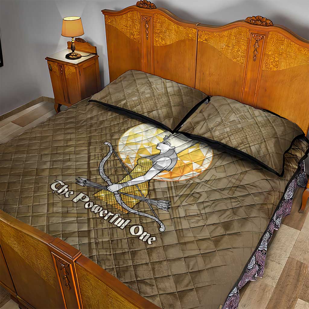 Wosret Egyptian Quilt Bed Set with Golden Scepter and Archer Motif in Ancient Protector