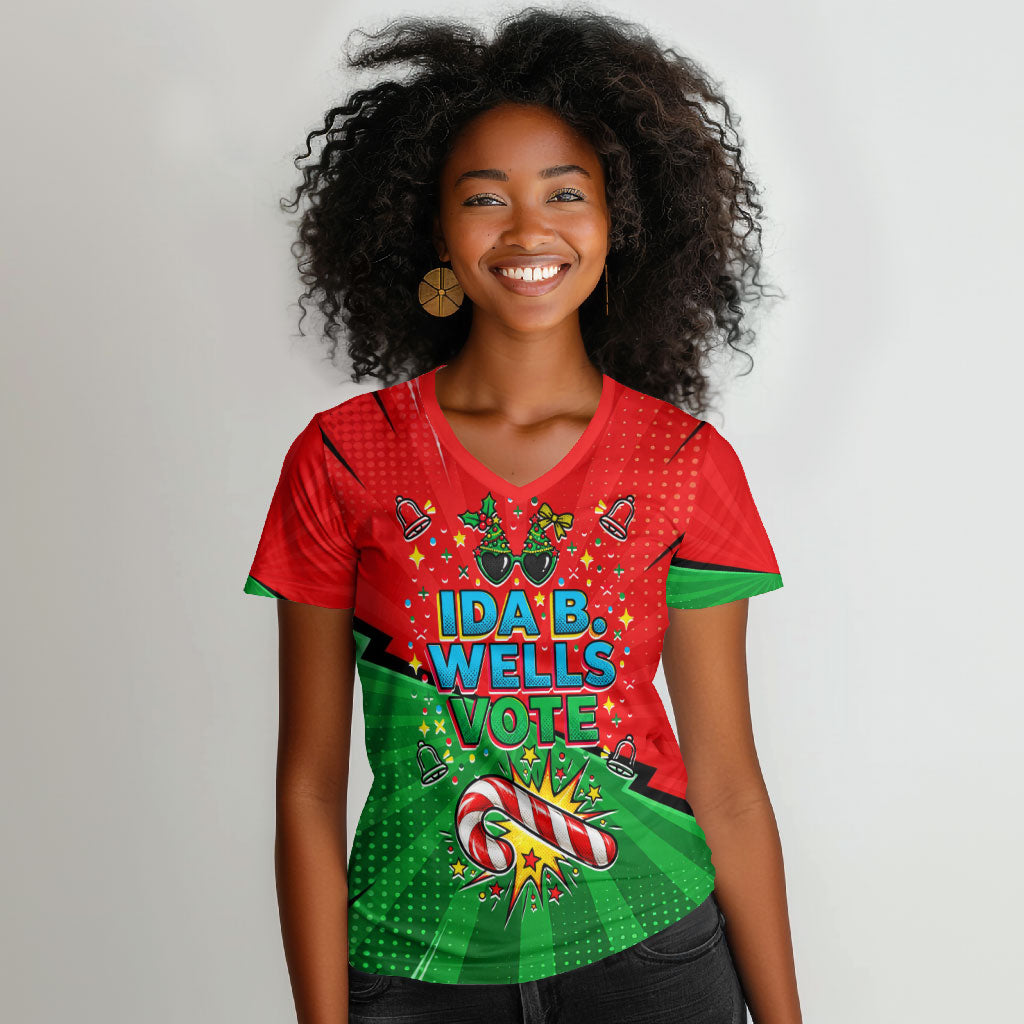 Ida B. Wells Fearless Women V-Neck T-Shirt Festive Pop Art Comic Christmas