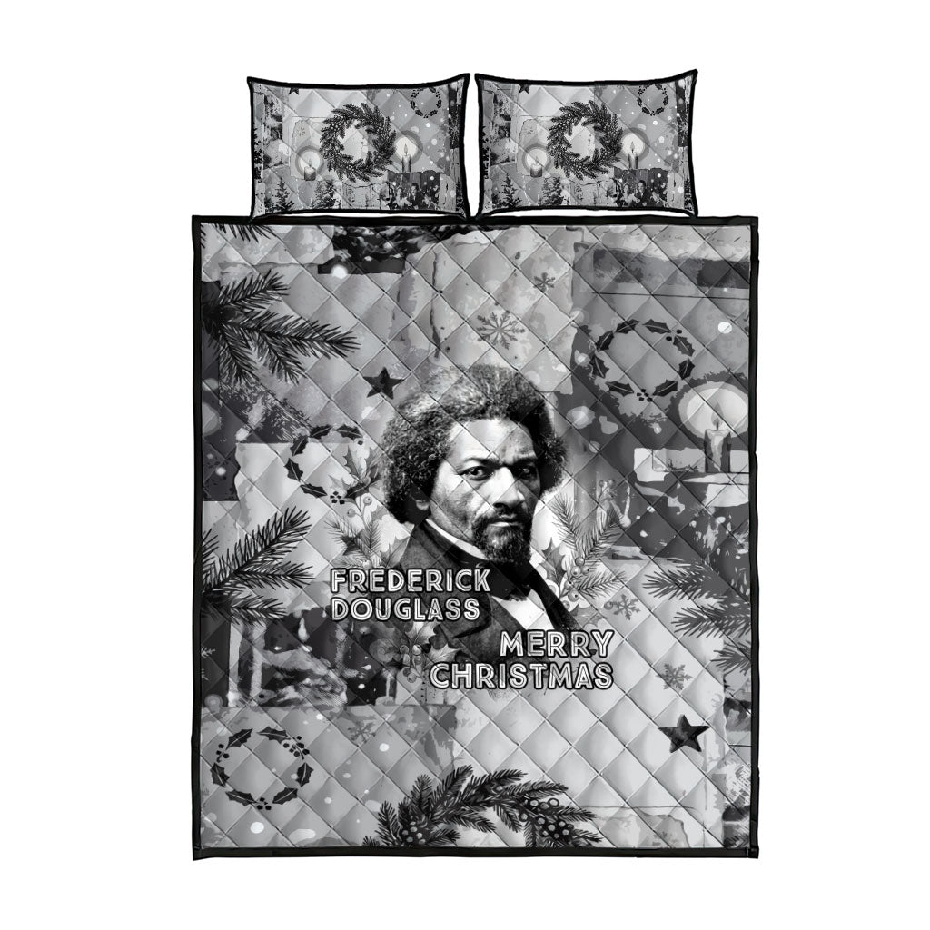 Frederick Douglass Christmas Quilt Bed Set Vintage Portrait Vintage Newspaper Collage Liberty Bell