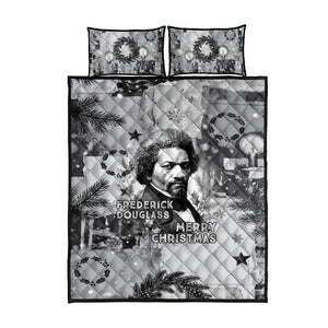 Frederick Douglass Christmas Quilt Bed Set Vintage Portrait Vintage Newspaper Collage Liberty Bell
