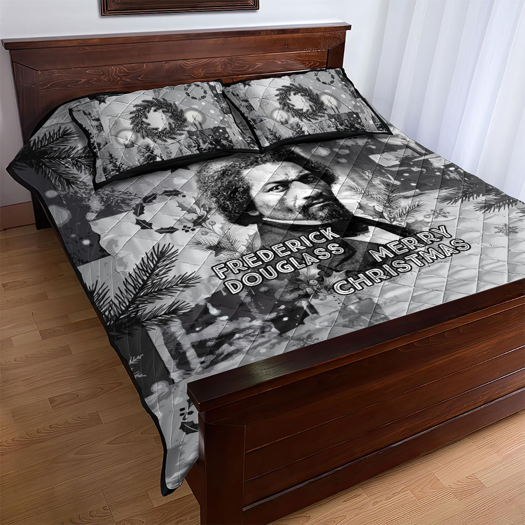 Frederick Douglass Christmas Quilt Bed Set Vintage Portrait Vintage Newspaper Collage Liberty Bell