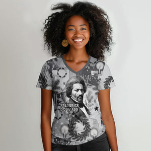 Frederick Douglass Christmas Women V-Neck T-Shirt Vintage Portrait Vintage Newspaper Collage Liberty Bell
