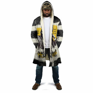 Martin Luther King Jr Cloak Black Lives Matter Street Art Portrait Civil Rights Tribute Bold Striped - African Pride