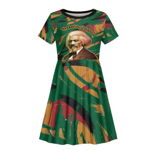 Frederick Douglass Kid Short Sleeve Dress Green Abstract Design Civil Rights Leader Quote on Race and Humanity TS04