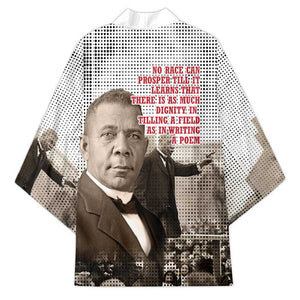 Booker T. Washington Kimono Halftone Portrait Design Tilling a Field Quote Historical Civil Rights Tribute - African Pride