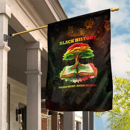 Black History Tree of Knowledge Garden Flag Pan-African Afrocentric Drip Art Illustration