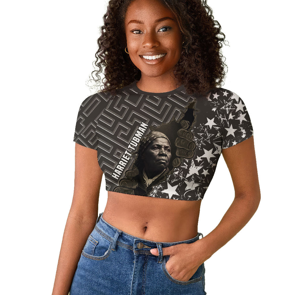 Harriet Tubman Underground Railroad Raglan Cropped T shirt Fearless In The Dark - Civil Rights Hero Vintage Art