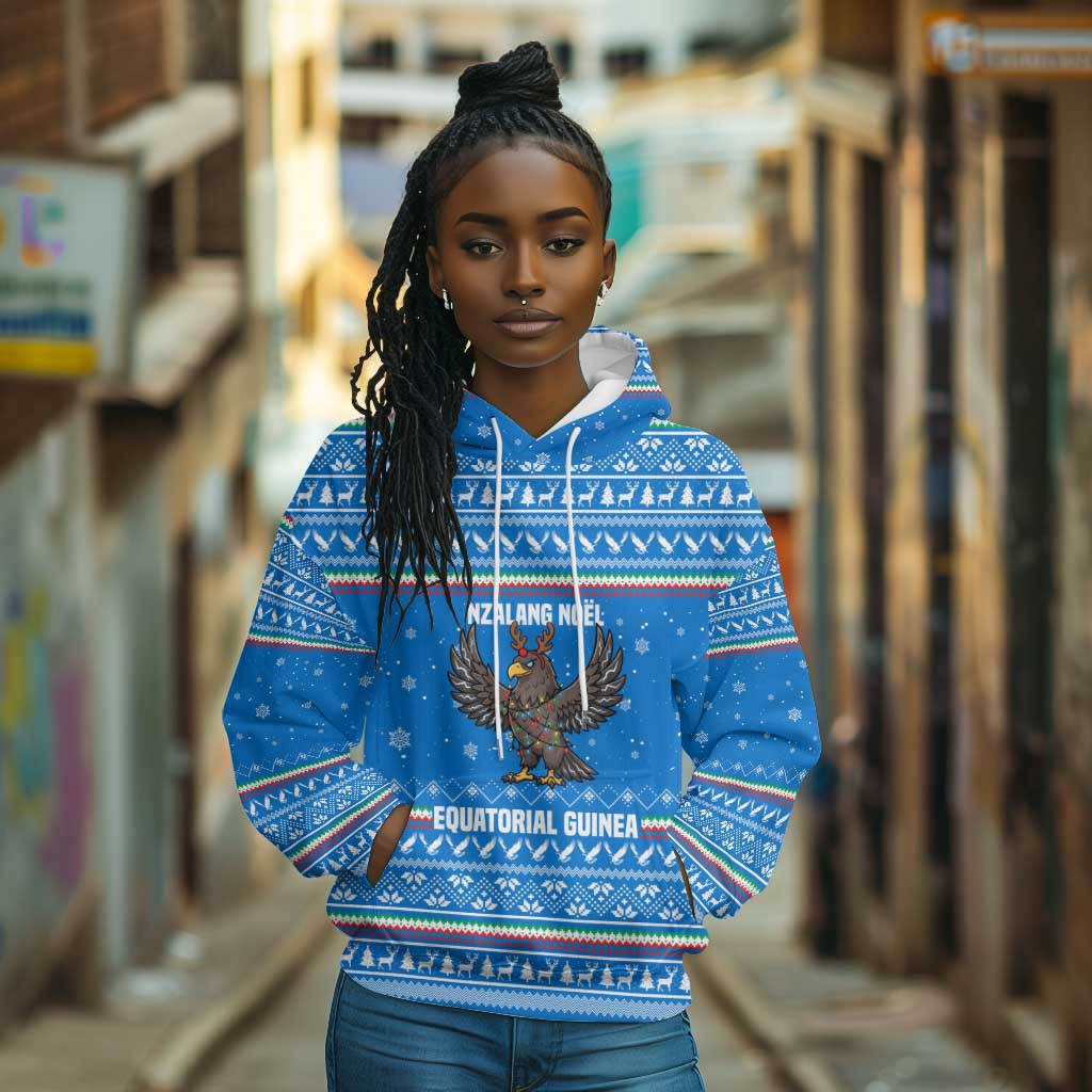 Equatorial Guinea Christmas Hoodie Nzalang Noel Eagle Flag Snowflakes - African Pride