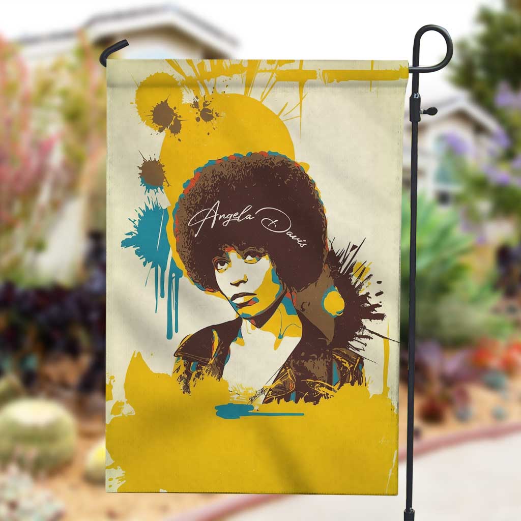 Angela Davis Garden Flag Bold Pop Art Style Freedom Is a Constant Struggle Quote Civil Rights Activist - African Pride