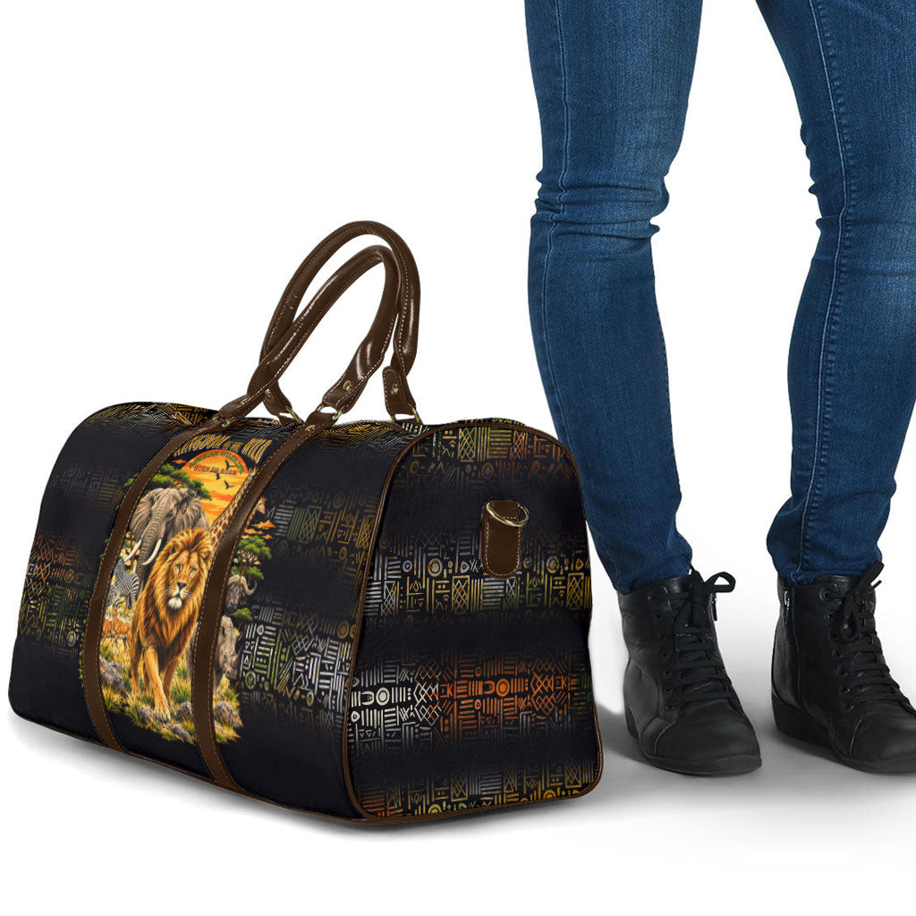 African Wildlife Heart Travel Bag Safari Sunset Lion Elephant Giraffe Tribal Pattern