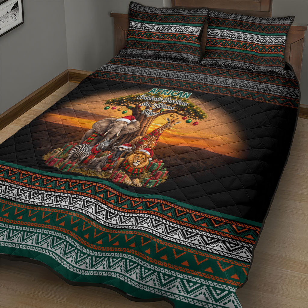 African Safari Animals Christmas Quilt Bed Set Savannah Wildlife Festive Holiday Tribal Pattern