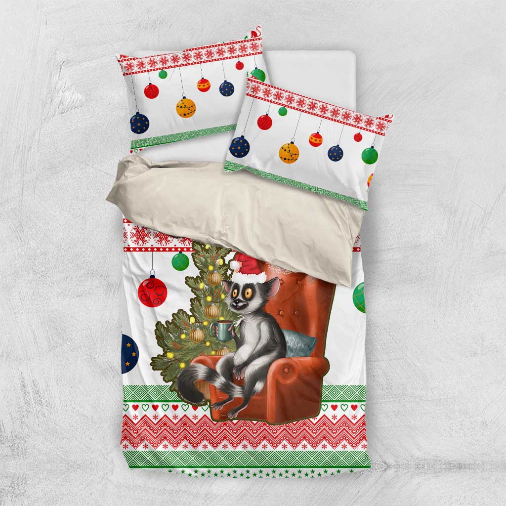 Madagascar Christmas Bedding Set Lemur Santa Hat Holiday Tree - African Pride