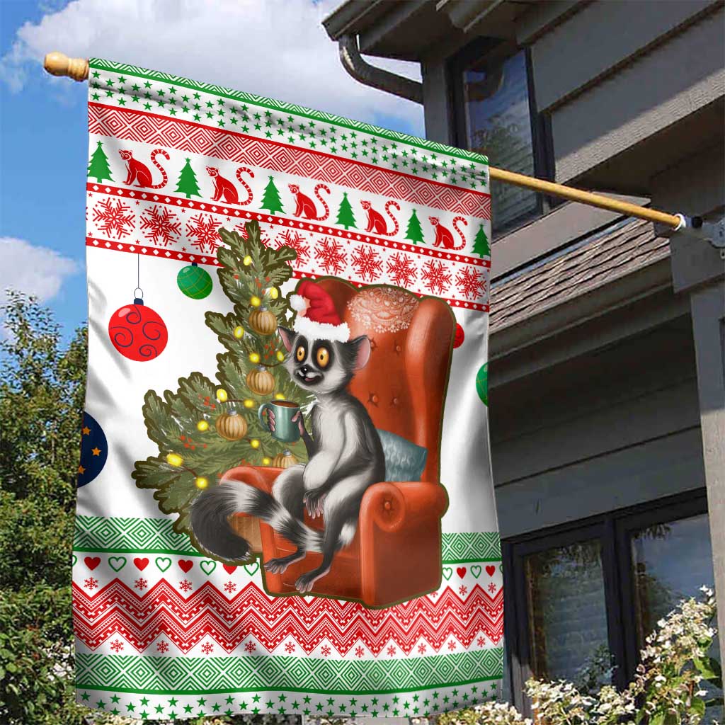 Madagascar Christmas Garden Flag Lemur Santa Hat Holiday Tree - African Pride