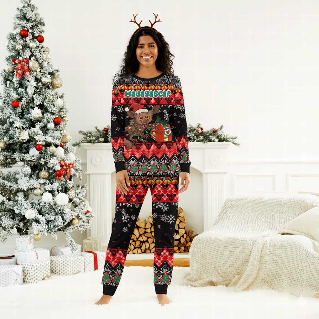 Madagascar Christmas Pajama Set Aye Aye Lemur Santa Hat Holiday Lights - African Pride