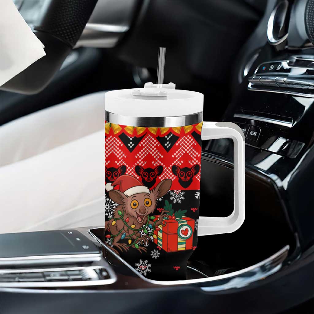 Madagascar Christmas Tumbler With Handle Aye Aye Lemur Santa Hat Holiday Lights - African Pride