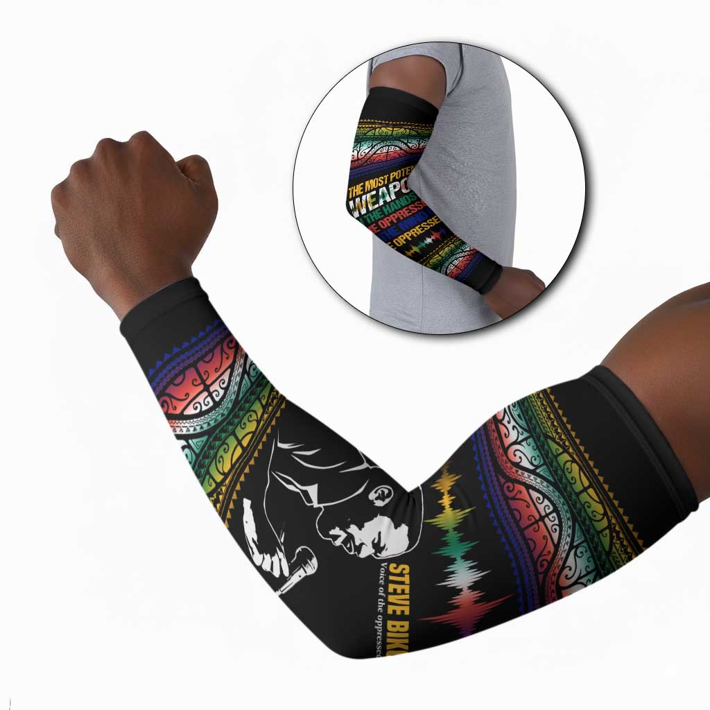 Steve Biko Arm Sleeves with Microphone Portrait, Black Consciousness Quote and Vibrant Ethnic Wave - African Pride