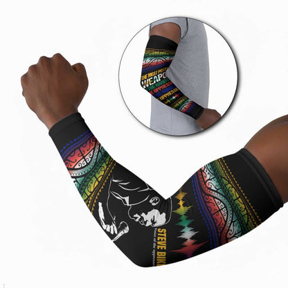 Steve Biko Arm Sleeves with Microphone Portrait, Black Consciousness Quote and Vibrant Ethnic Wave - African Pride