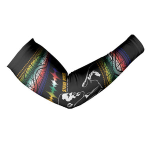 Steve Biko Arm Sleeves with Microphone Portrait, Black Consciousness Quote and Vibrant Ethnic Wave - African Pride