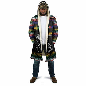Steve Biko Cloak with Microphone Portrait, Black Consciousness Quote and Vibrant Ethnic Wave - African Pride