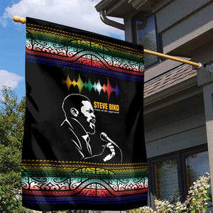 Steve Biko Garden Flag with Microphone Portrait, Black Consciousness Quote and Vibrant Ethnic Wave - African Pride