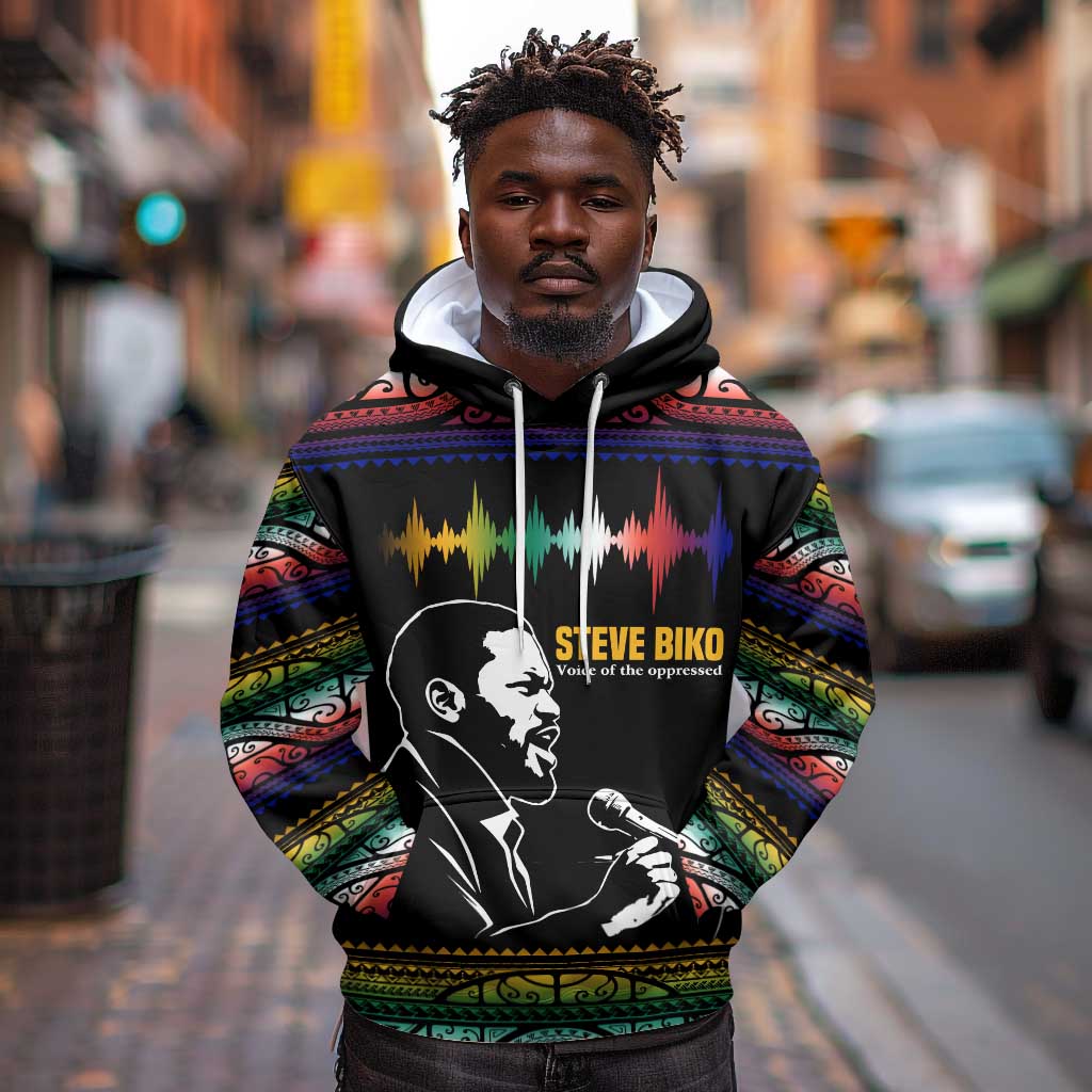 Steve Biko Hoodie with Microphone Portrait, Black Consciousness Quote and Vibrant Ethnic Wave - African Pride