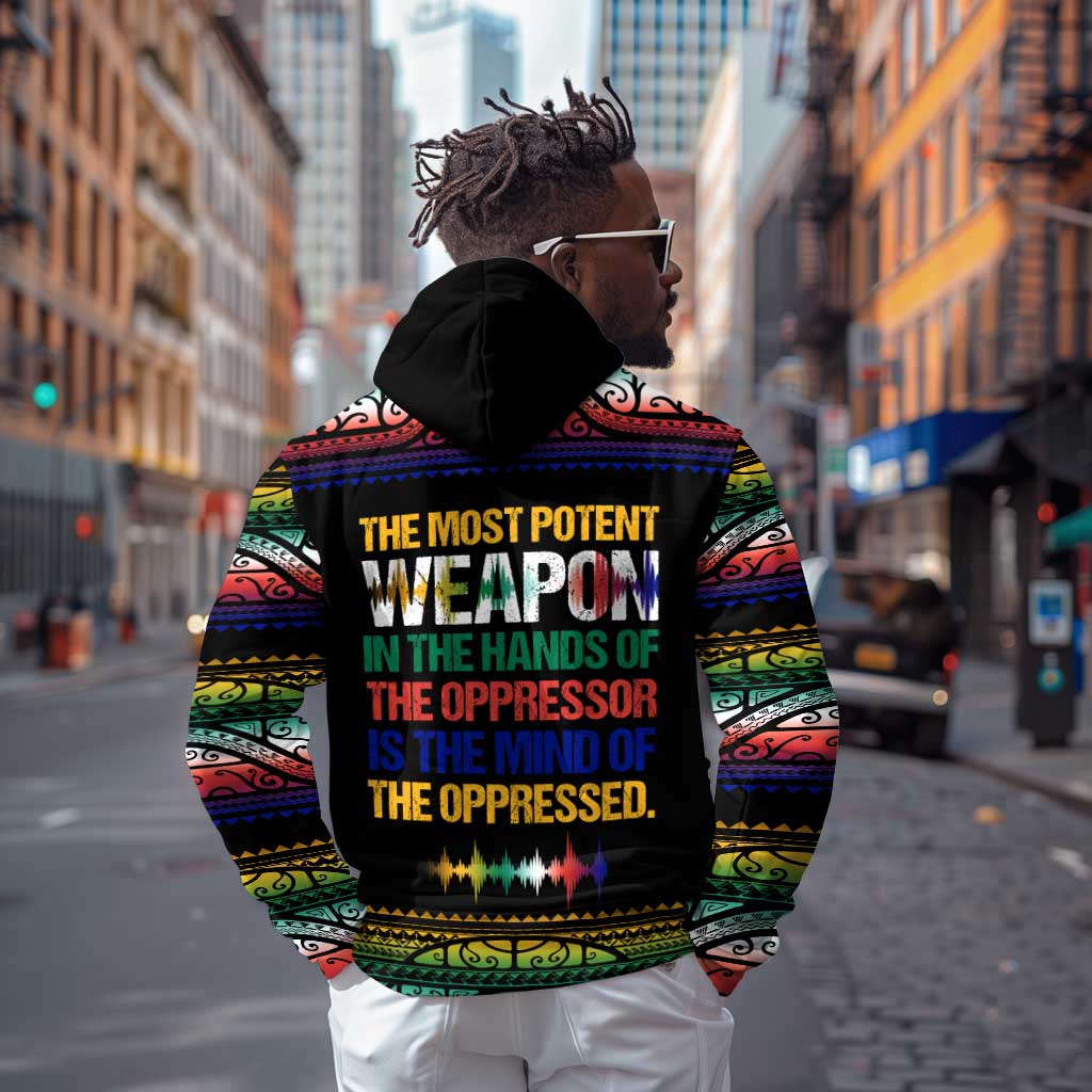 Steve Biko Hoodie with Microphone Portrait, Black Consciousness Quote and Vibrant Ethnic Wave - African Pride