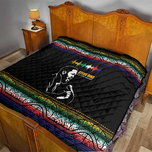 Steve Biko Quilt with Microphone Portrait, Black Consciousness Quote and Vibrant Ethnic Wave - African Pride