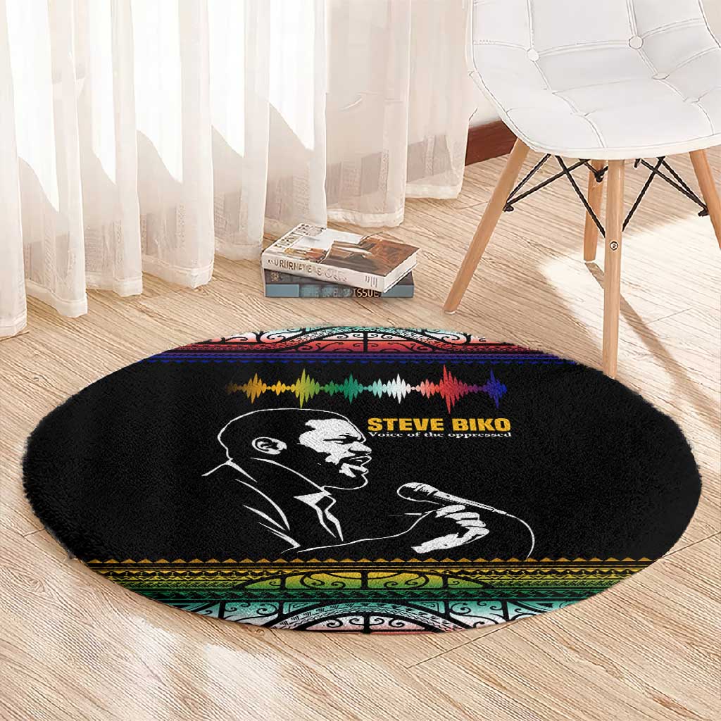 Steve Biko Round Carpet with Microphone Portrait, Black Consciousness Quote and Vibrant Ethnic Wave - African Pride
