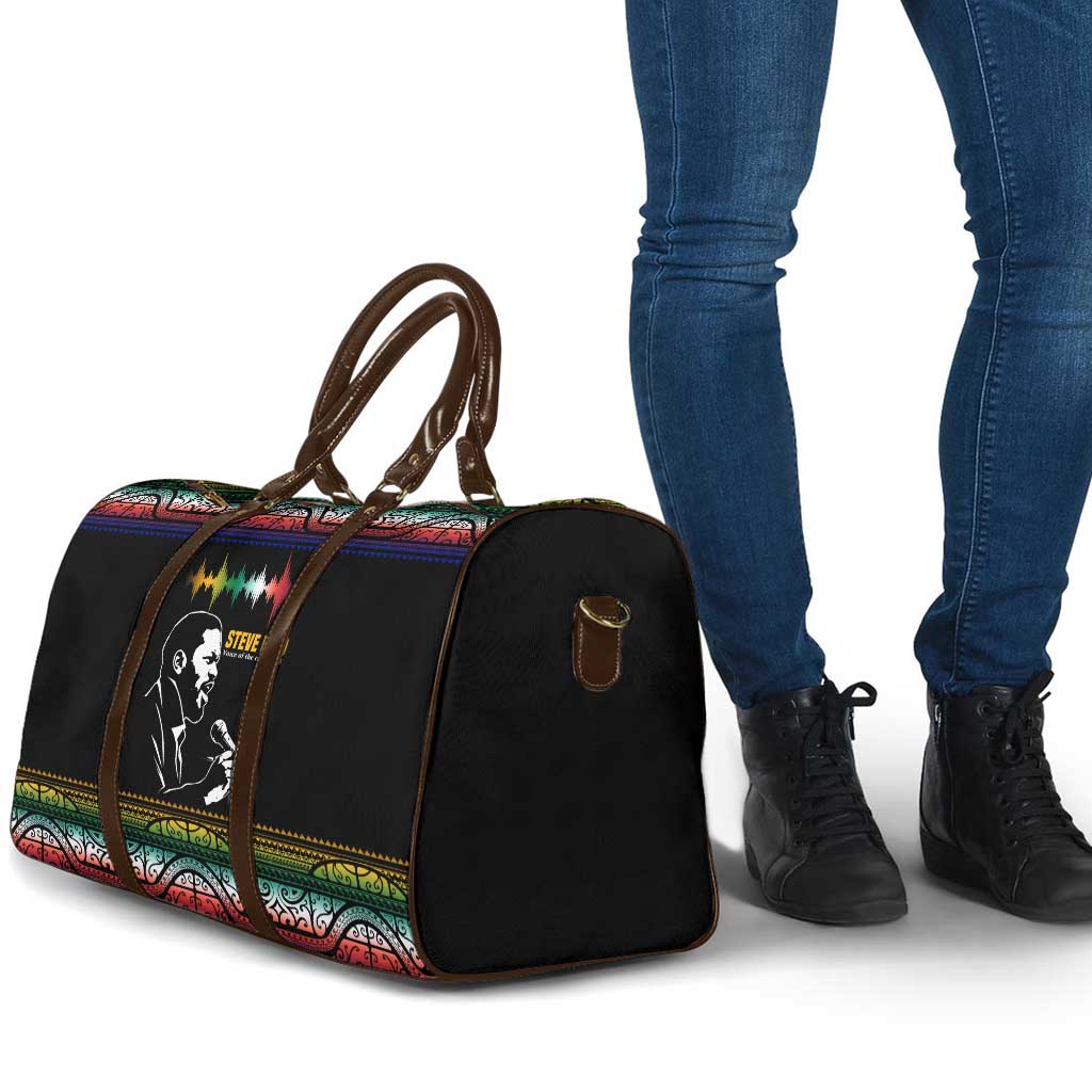 Steve Biko Travel Bag with Microphone Portrait, Black Consciousness Quote and Vibrant Ethnic Wave - African Pride