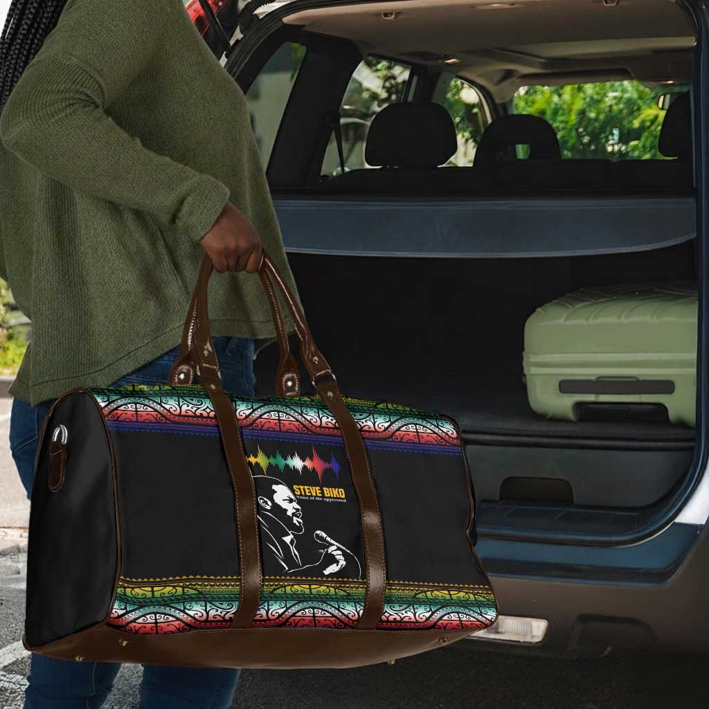 Steve Biko Travel Bag with Microphone Portrait, Black Consciousness Quote and Vibrant Ethnic Wave - African Pride