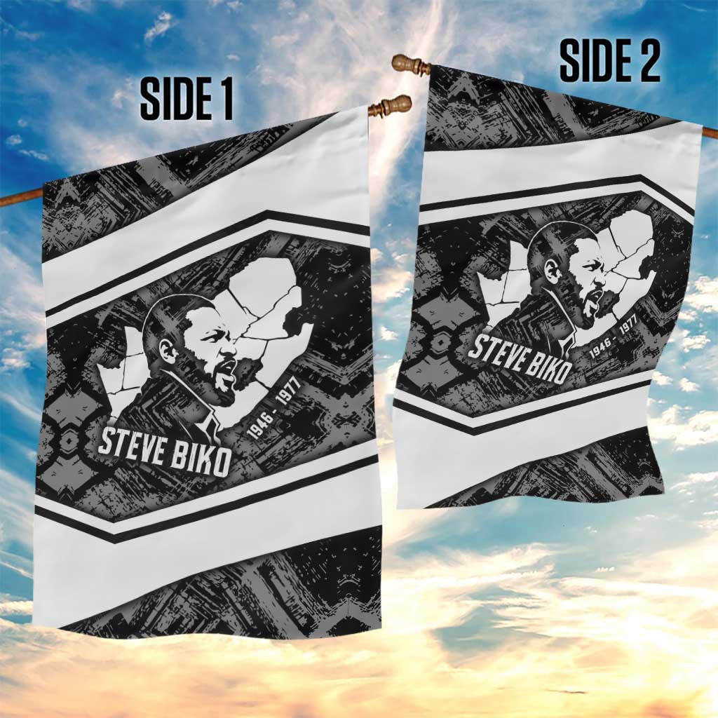 Steve Biko Garden Flag with Monochrome Portrait, Ideas Do Not Die Quote - African Pride