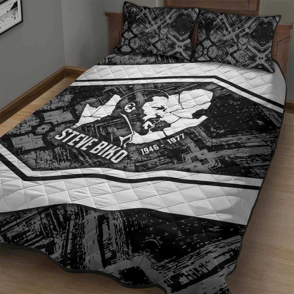 Steve Biko Quilt Bed Set with Monochrome Portrait, Ideas Do Not Die Quote - African Pride