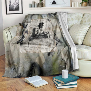 Ngugi wa Thiong O Blanket Graffiti Resist Statement Ink Pen Revolution Fist Literary Activism - African Pride