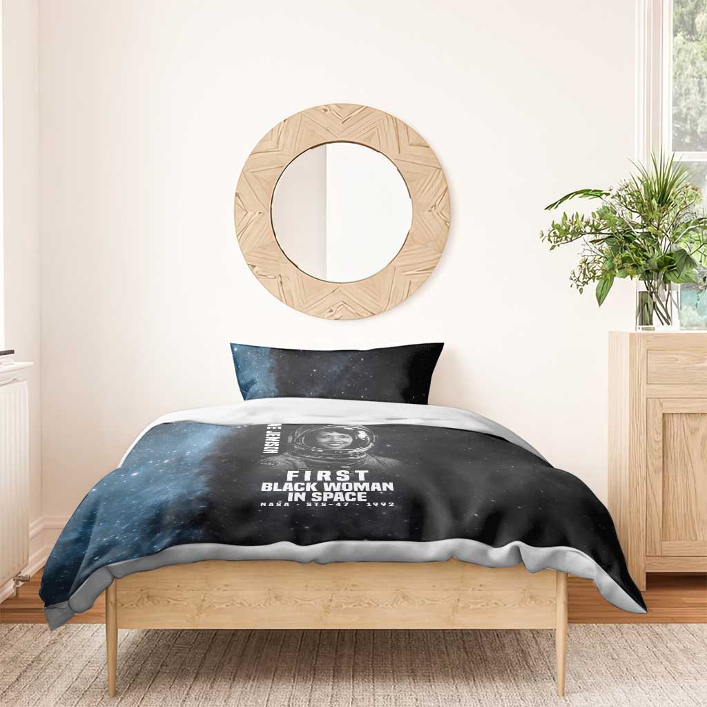 Mae Jemison Bedding Set with NASA Spacesuit Portrait, First Black Woman - African Pride