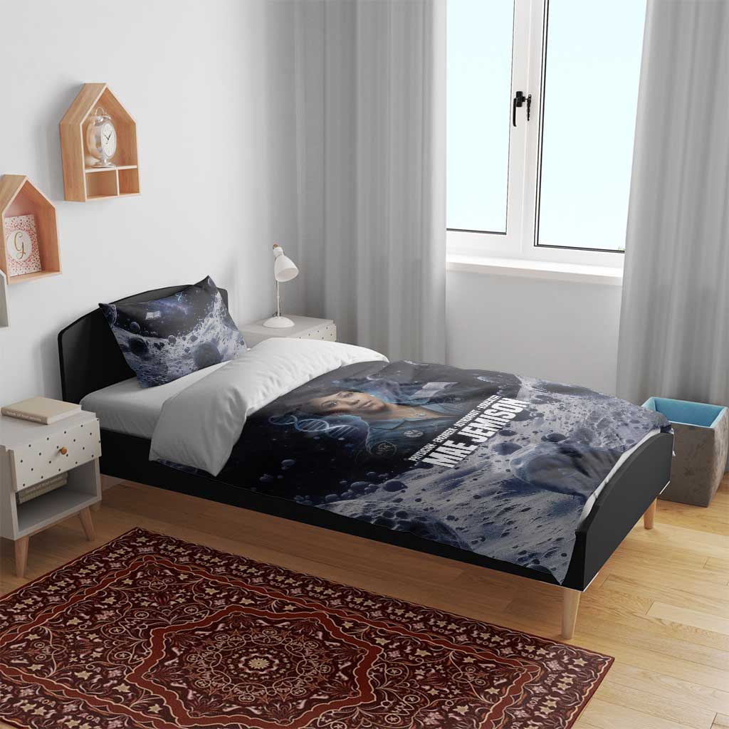 Mae Jemison Bedding Set with Space Portrait Design, Science Has No Boundaries Quote and DNA Book Elements - African Pride