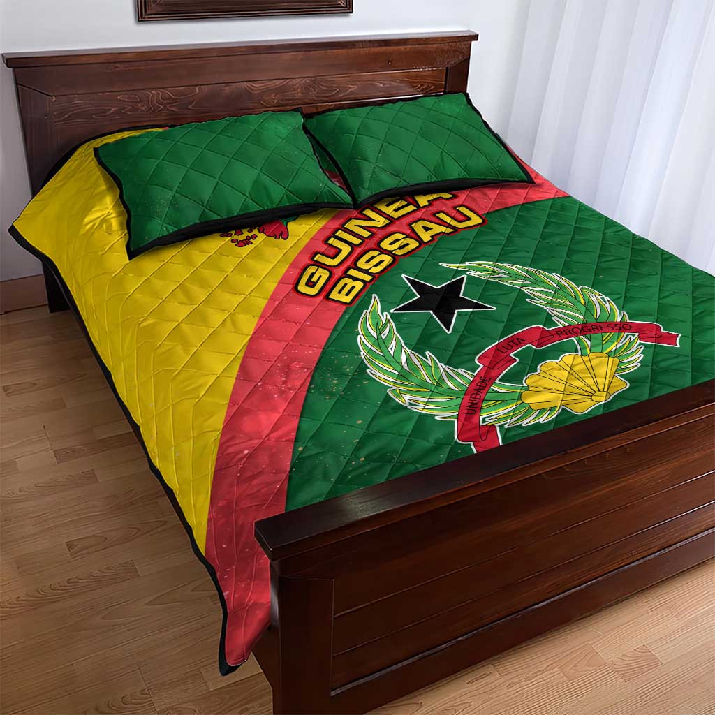 Guinea Bissau Quilt Bed Set Green Yellow Red Swirl - African Pride