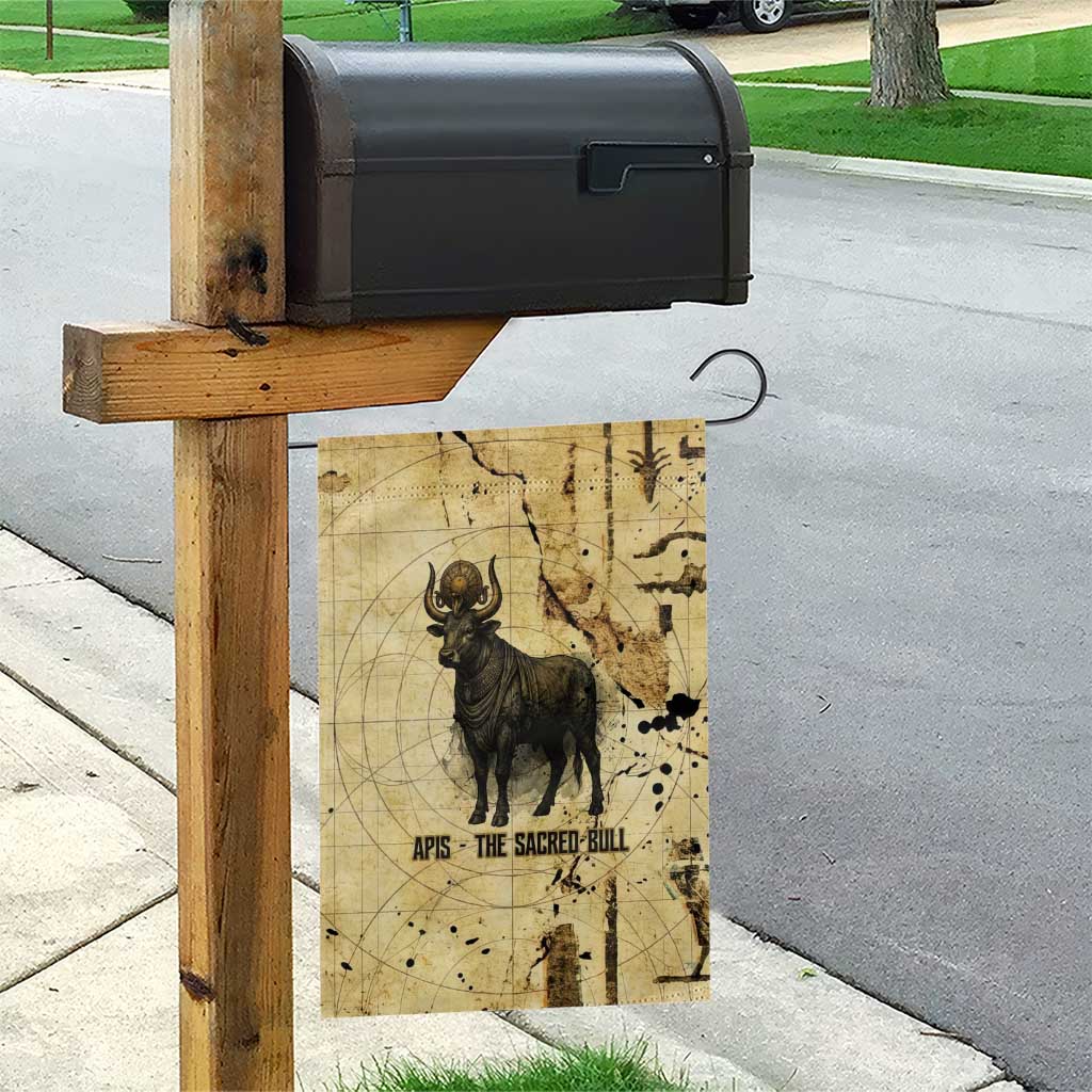 Apis Garden Flag Ancient Egyptian Papyrus Map, Egyptian Crown Bull Illustration - African Pride