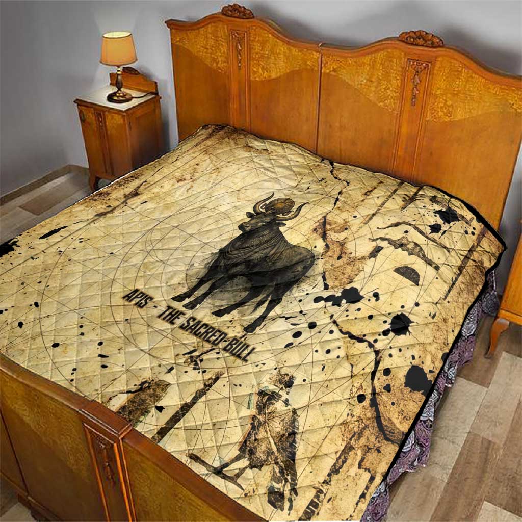 Apis Quilt Ancient Egyptian Papyrus Map, Egyptian Crown Bull Illustration - African Pride